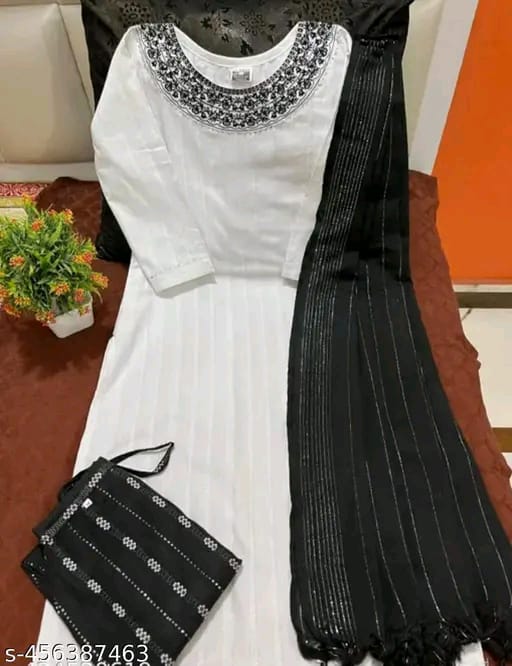 Charvi Graceful Women Dupatta Sets