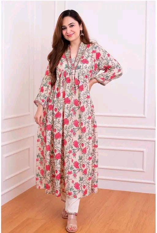 Chitrarekha Petite Women Kurta Sets