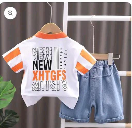 NEWW BOY'S STRIPED T-SHIRT WITH TORN SHORTS. KIDS