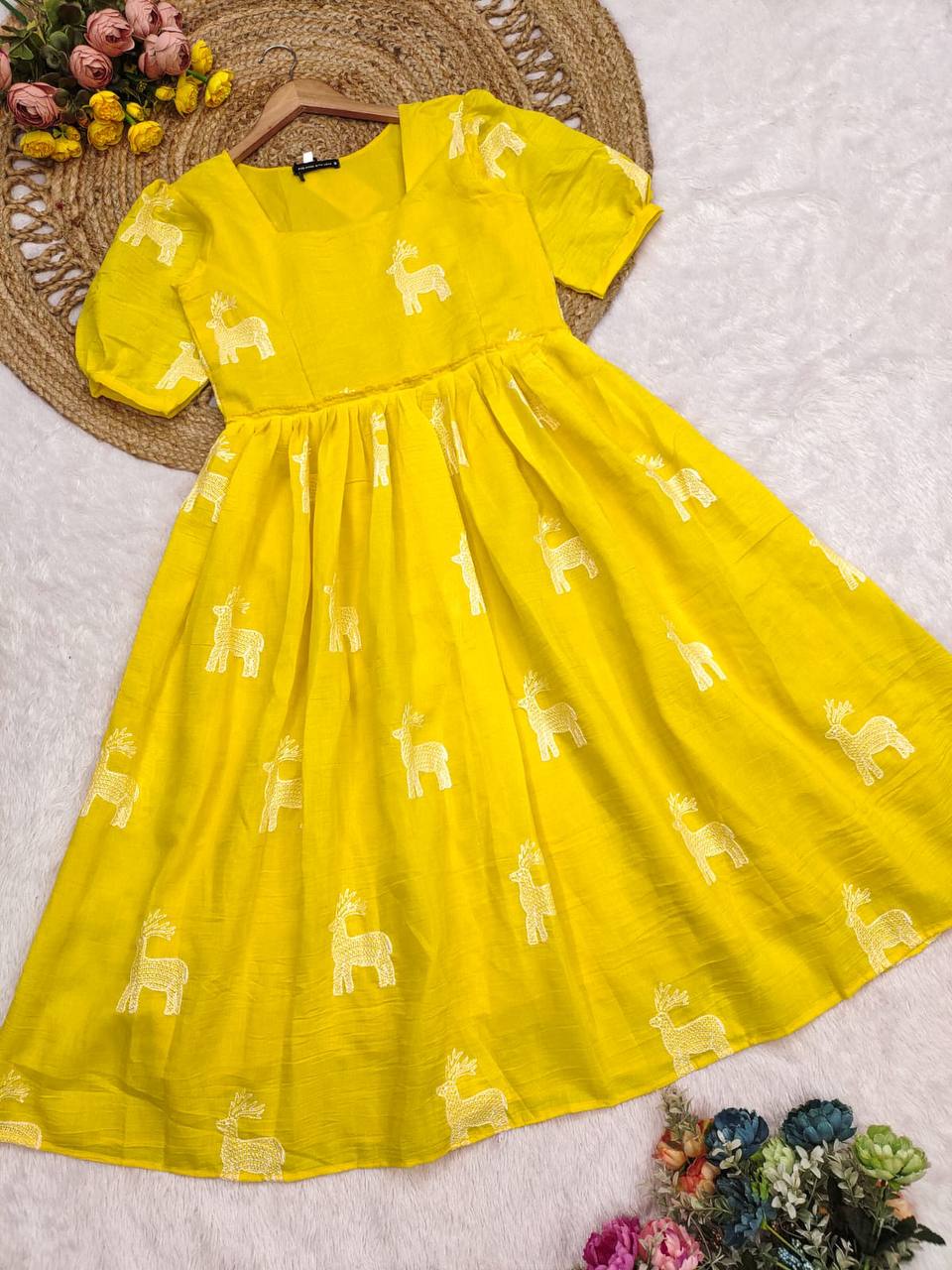 Exquisite Chain Stitch Embroidery Dress