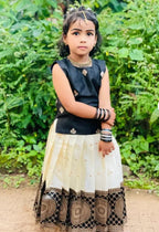 Girls Lehanga Cholis