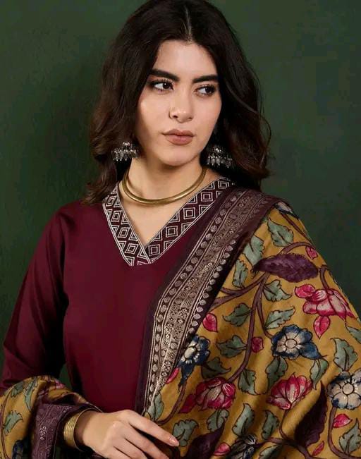 Cotton Women Kurti With Dupatta & Bottomwear