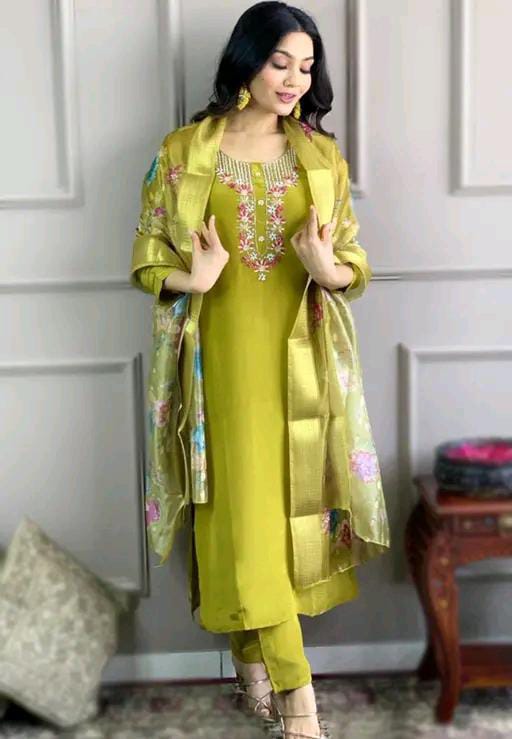 Chanderi Silk Kurti With Dupatta & Bottomwear