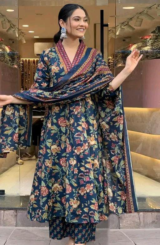 Printed Rayon Kurta with Three-quarter sleeves