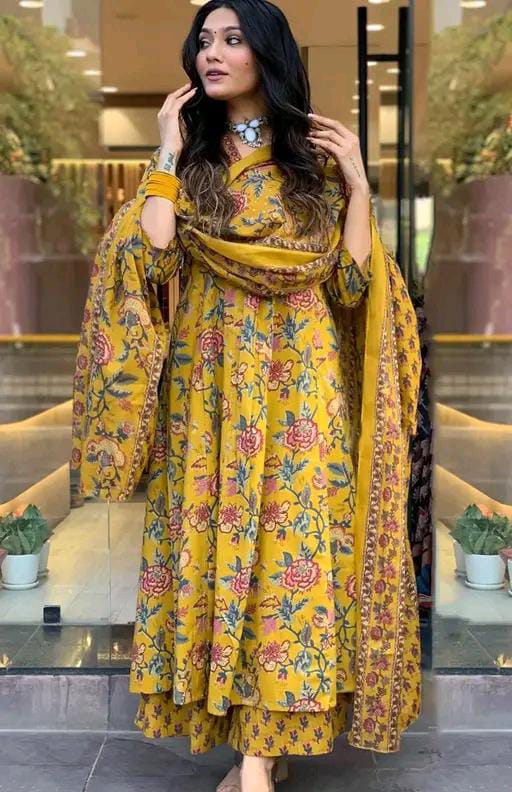 Printed Rayon Kurta with Three-quarter sleeves