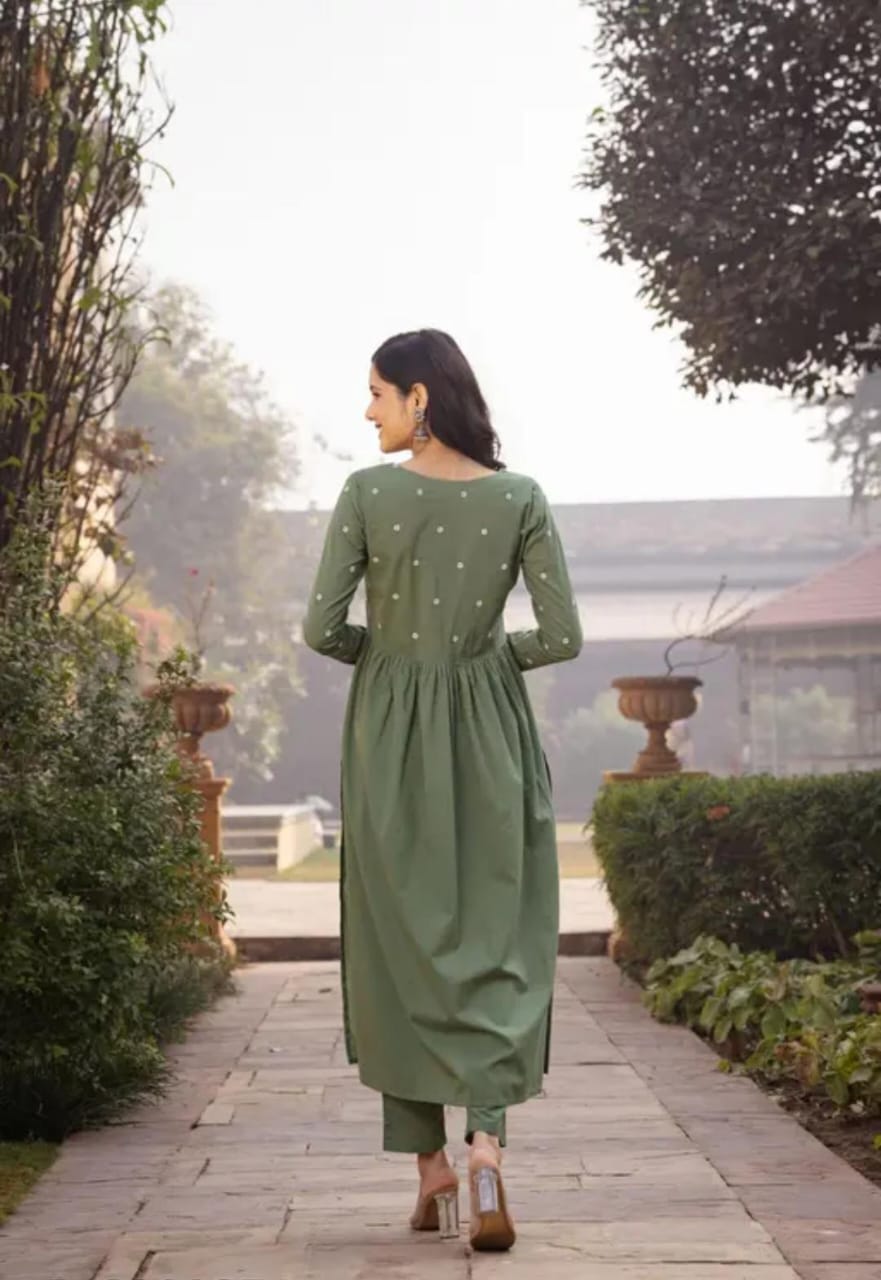 Aliya Cut Floral Embroidery Kurta Pant Set