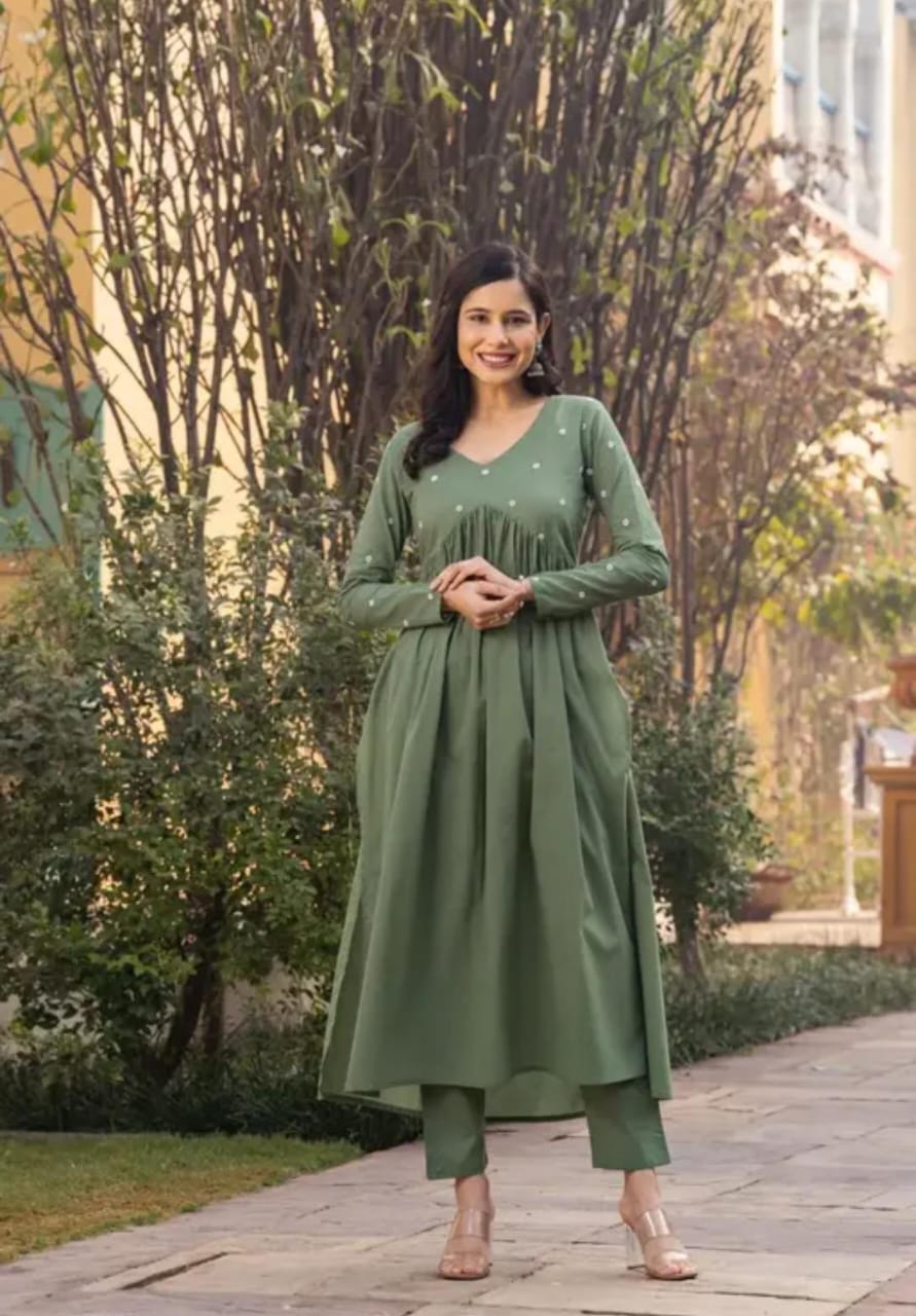 Aliya Cut Floral Embroidery Kurta Pant Set