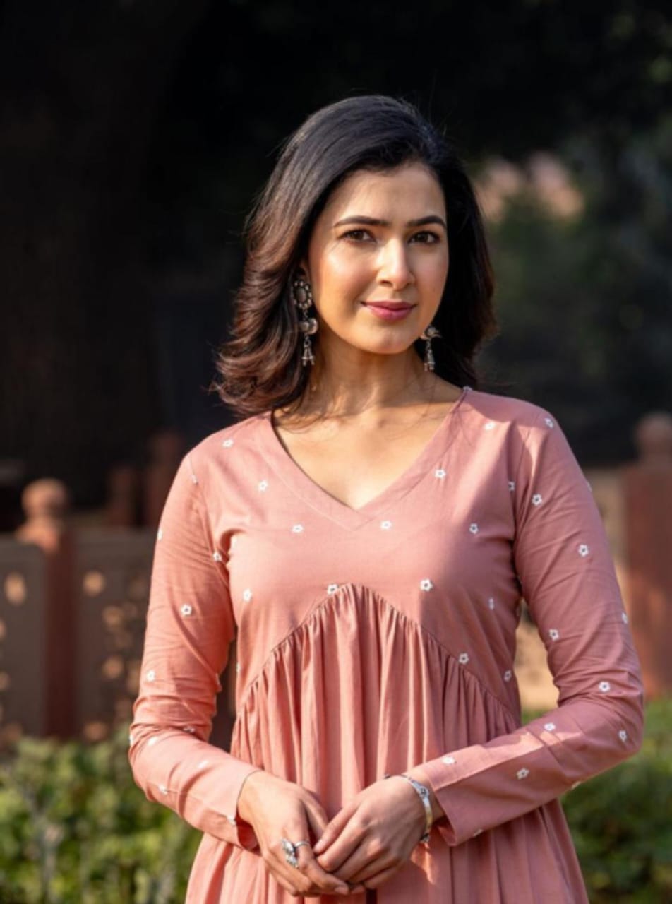 Aliya Cut Floral Embroidery Kurta Pant Set