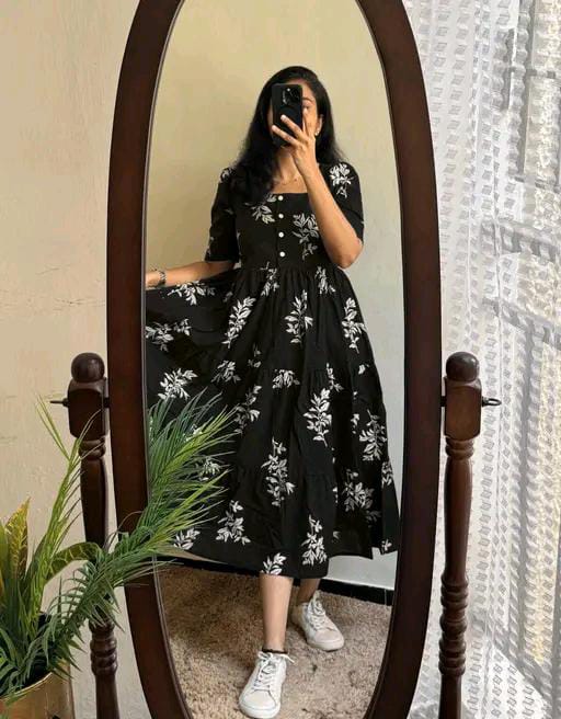 Aagam Drishya Kurtis