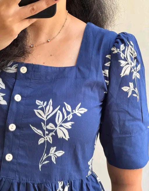 Aagam Drishya Kurtis