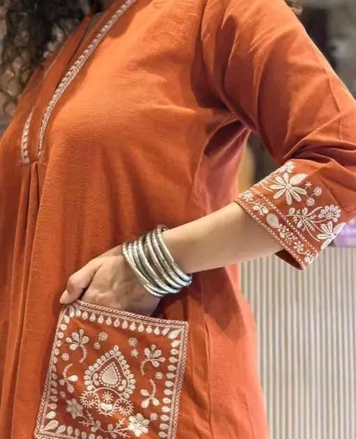 Kurti & Bottomwear with Embroided Pocket
