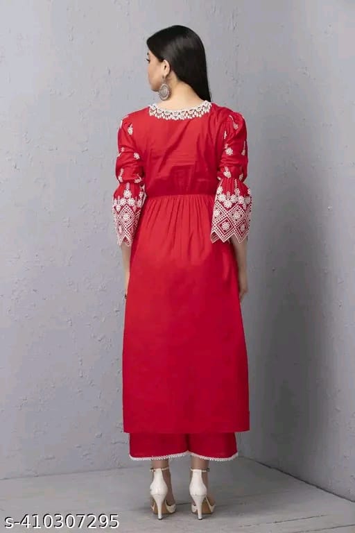 Aakarsha Petite Women Kurta Sets