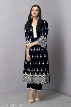 Aakarsha Petite Women Kurta Sets