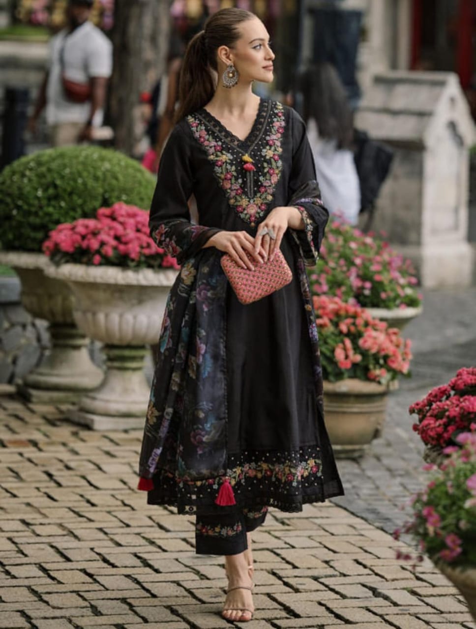 Silk Blend Kurta Pant Dupatta Set