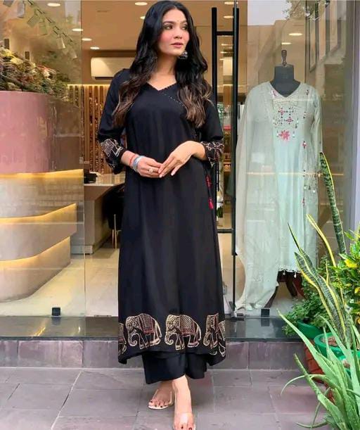 Dupatta Sets – Elegant Comfort