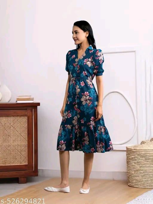 Women’s Fancy Classic Collar Printed Dress