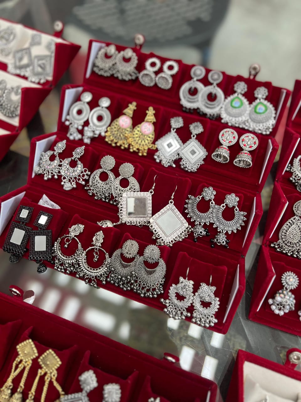 Valentine’s Special Jhumkha Box – 16 Pairs #230