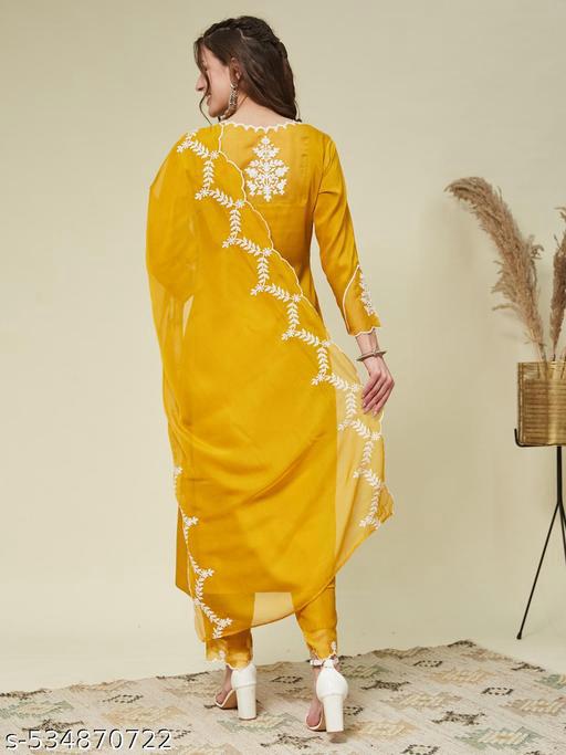 Aakarsha Silk Kurta Pant Set with Organza Dupatta #237