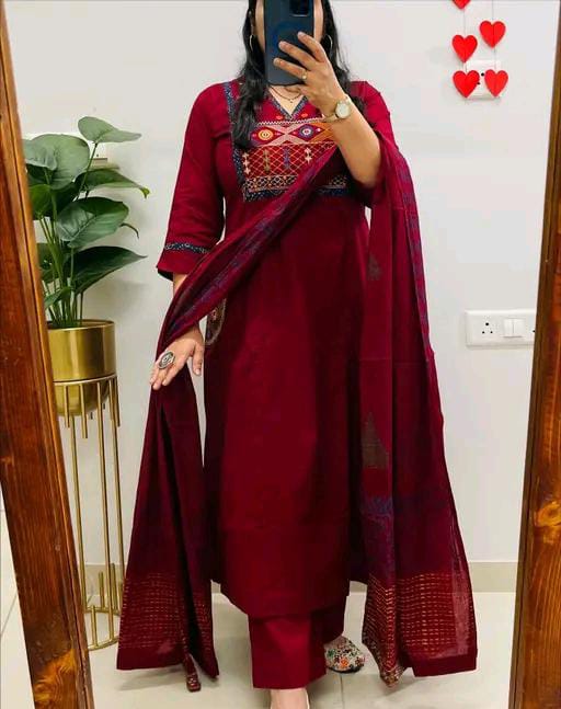 Rayon Slub Party Wear Kurti With Dupatta & Bottomwear #202